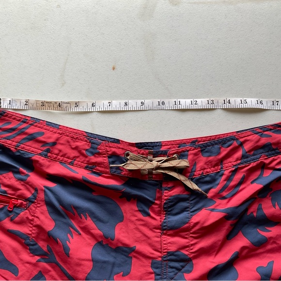Patagonia Men's Red and Blue Swim Shorts size 38” - Picture 2 of 5